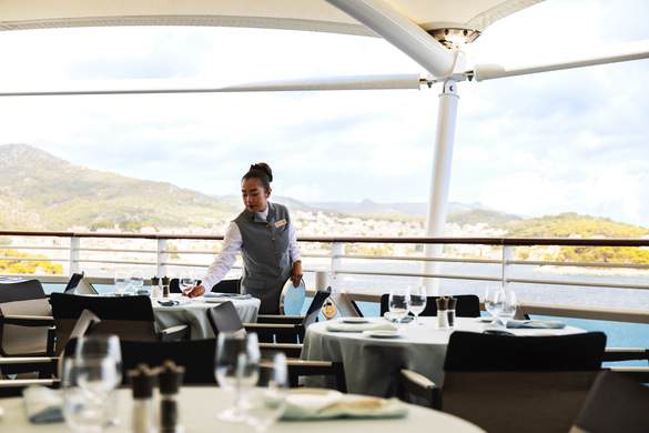 Oceania Cruises Insignia A Terrace Cafe-Server.jpg